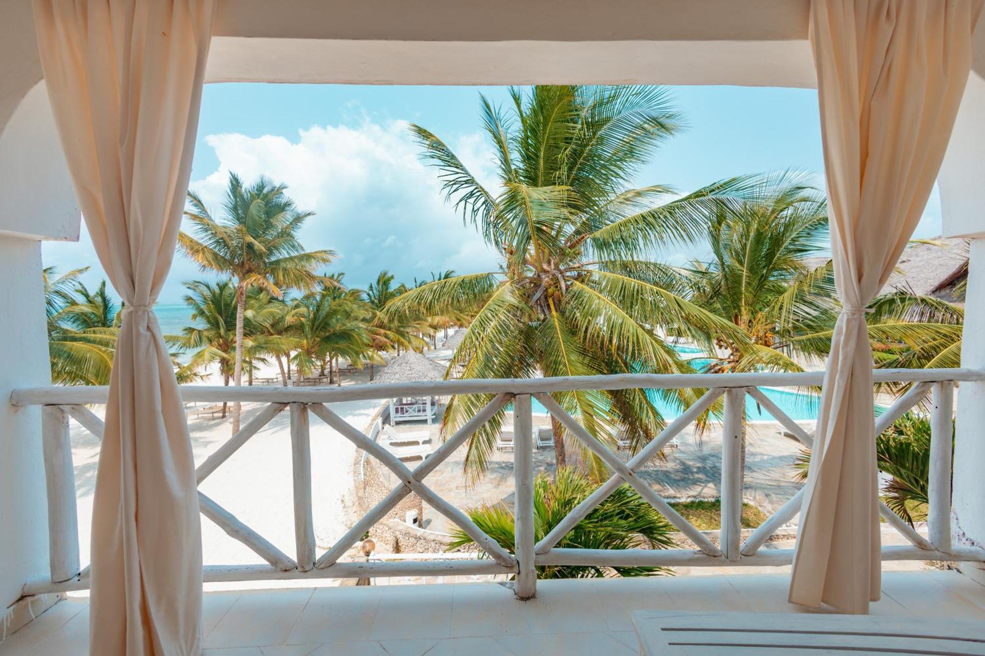 Twiga Beach Resort วาตามู ภายนอก รูปภาพ
